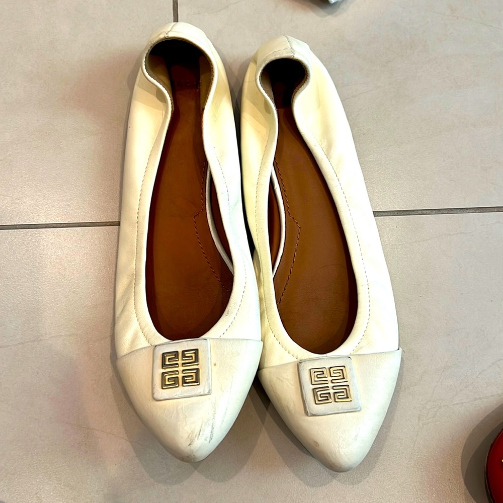 Givenchy flats